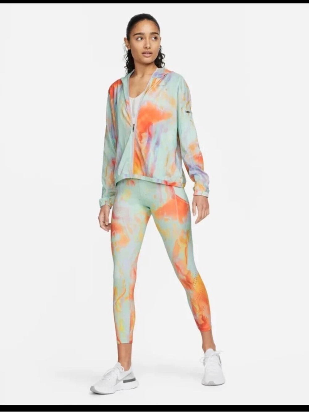NWT Vibrant Nike Performance Running Set